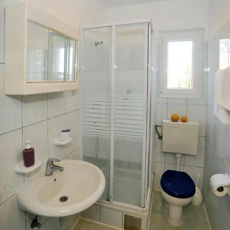 Anamarija Apartamento *